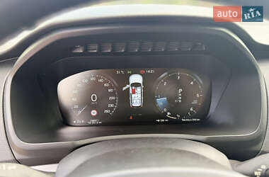 Внедорожник / Кроссовер Volvo XC60 2015 в 