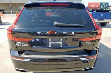 Внедорожник / Кроссовер Volvo XC60 2020 в 