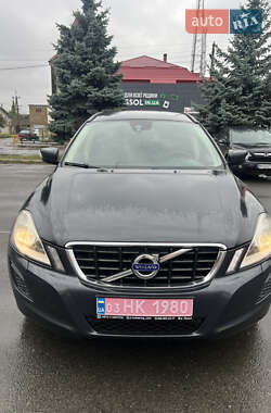 Внедорожник / Кроссовер Volvo XC60 2012 в 
