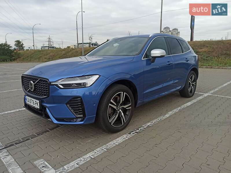 Внедорожник / Кроссовер Volvo XC60 2018 в 