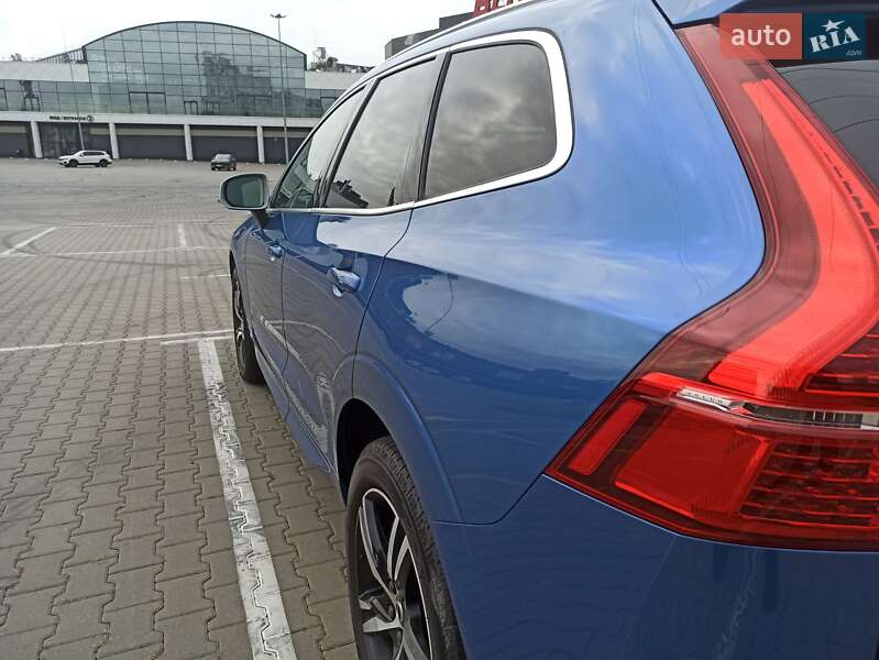 Внедорожник / Кроссовер Volvo XC60 2018 в Киеве