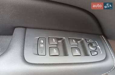 Внедорожник / Кроссовер Volvo XC60 2018 в 