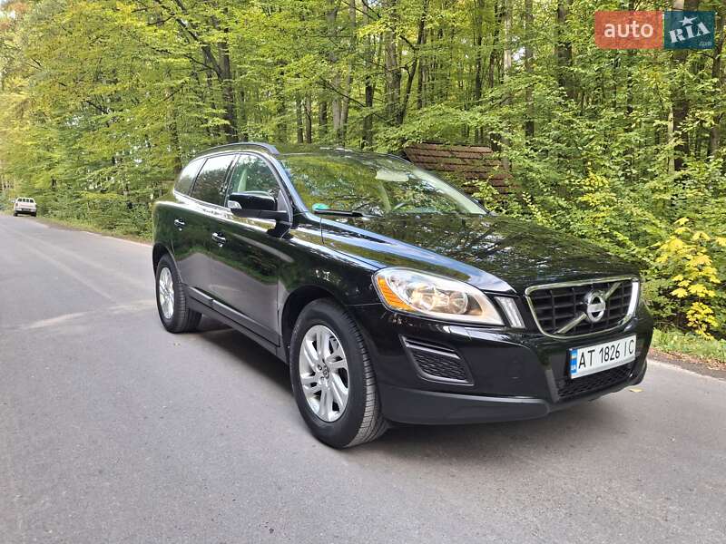 Позашляховик / Кросовер Volvo XC60 2012 в Івано-Франківську