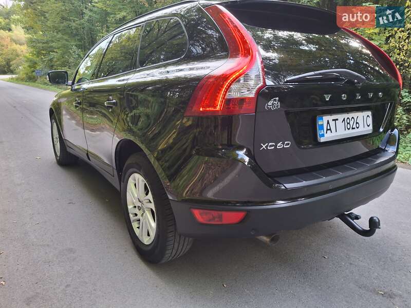 Позашляховик / Кросовер Volvo XC60 2012 в Івано-Франківську