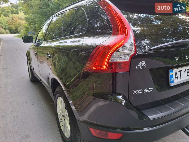 Позашляховик / Кросовер Volvo XC60 2012 в Івано-Франківську