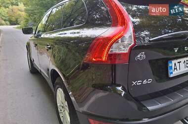 Внедорожник / Кроссовер Volvo XC60 2012 в 