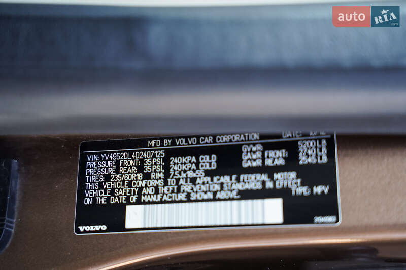 Внедорожник / Кроссовер Volvo XC60 2012 в Черновцах