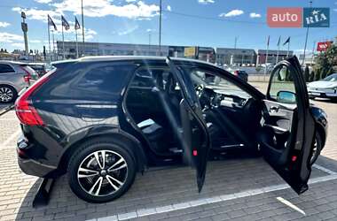 Позашляховик / Кросовер Volvo XC60 2018 в  фото 7 Позашляховик / Кросовер Volvo XC60 2018 в