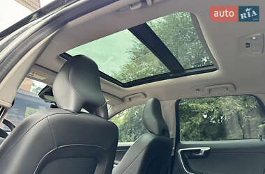 Внедорожник / Кроссовер Volvo XC60 2015 в 