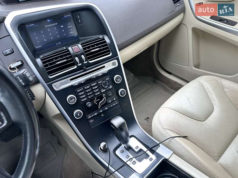 Внедорожник / Кроссовер Volvo XC60 2009 в Одессе
