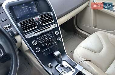 Внедорожник / Кроссовер Volvo XC60 2009 в 