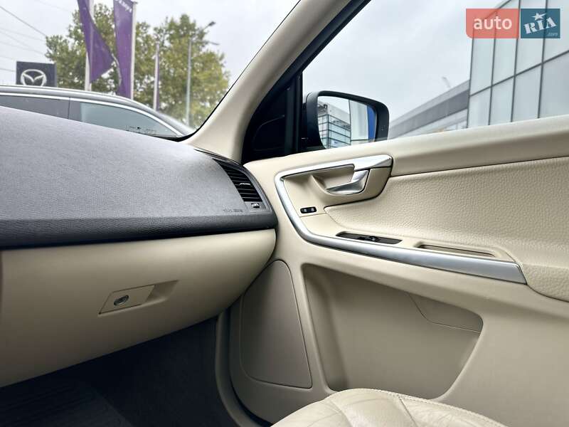 Внедорожник / Кроссовер Volvo XC60 2009 в Одессе