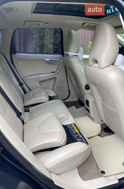 Внедорожник / Кроссовер Volvo XC60 2009 в 