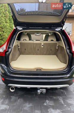Внедорожник / Кроссовер Volvo XC60 2009 в 