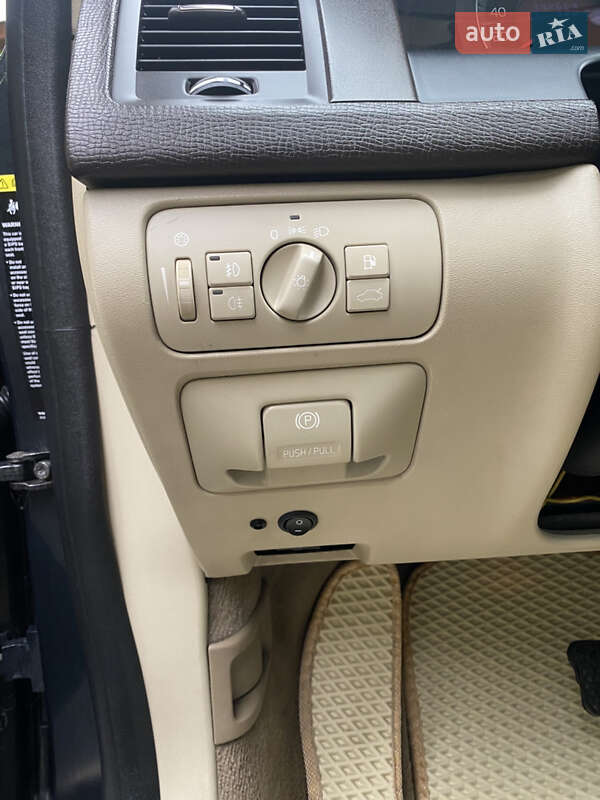Внедорожник / Кроссовер Volvo XC60 2009 в Луцке