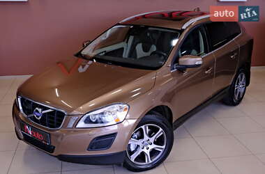 Внедорожник / Кроссовер Volvo XC60 2012 в 