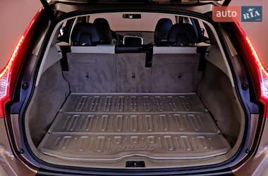 Внедорожник / Кроссовер Volvo XC60 2012 в 