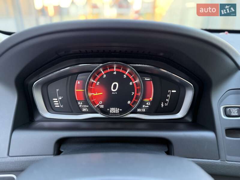 Внедорожник / Кроссовер Volvo XC60 2016 в Львове