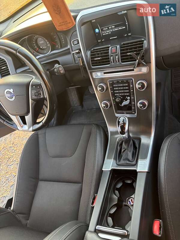 Внедорожник / Кроссовер Volvo XC60 2015 в Виннице фото 11 Внедорожник / Кроссовер Volvo XC60 2015 в Виннице