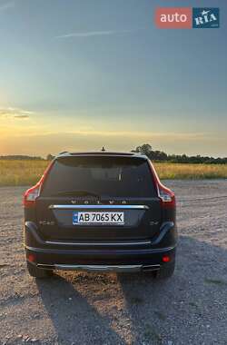Внедорожник / Кроссовер Volvo XC60 2015 в 