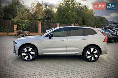 Внедорожник / Кроссовер Volvo XC60 2023 в 