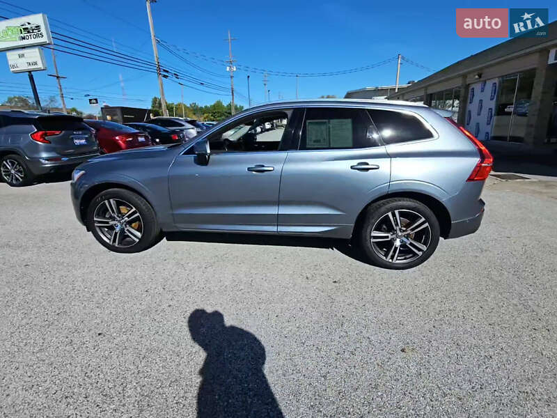 Внедорожник / Кроссовер Volvo XC60 2018 в 