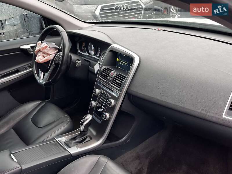 Внедорожник / Кроссовер Volvo XC60 2015 в Луцке
