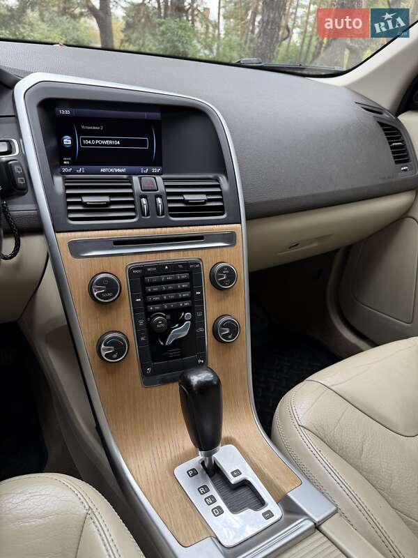 Позашляховик / Кросовер Volvo XC60 2012 в Києві