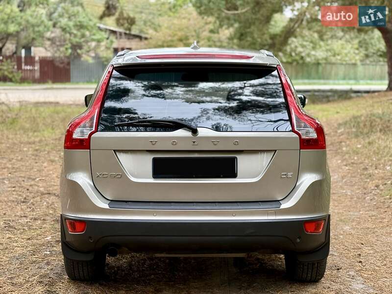 Позашляховик / Кросовер Volvo XC60 2012 в Києві