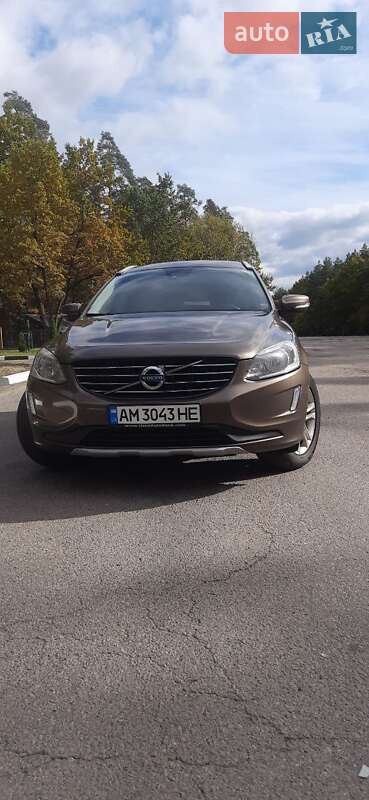 Внедорожник / Кроссовер Volvo XC60 2015 в Коростене