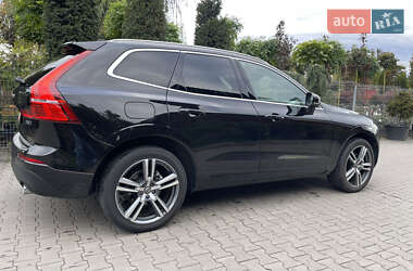 Позашляховик / Кросовер Volvo XC60 2021 в  фото 8 Позашляховик / Кросовер Volvo XC60 2021 в