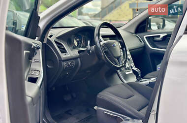 Внедорожник / Кроссовер Volvo XC60 2014 в 
