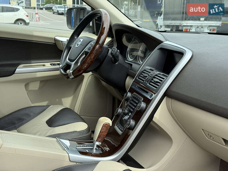 Внедорожник / Кроссовер Volvo XC60 2012 в Ровно