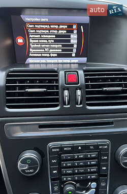 Позашляховик / Кросовер Volvo XC60 2014 в 