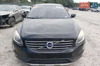 Внедорожник / Кроссовер Volvo XC60 2015 в 