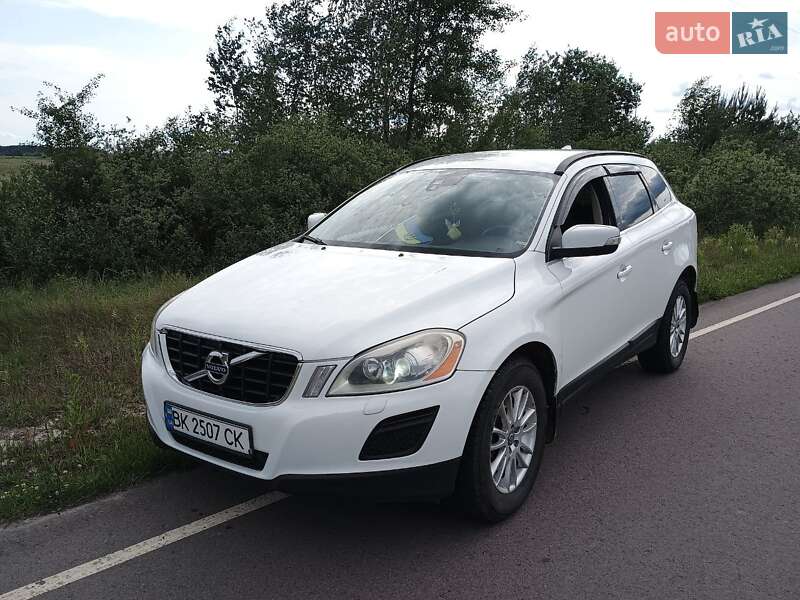 Позашляховик / Кросовер Volvo XC60 2010 в Рівному
