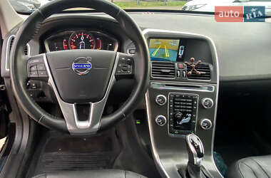 Позашляховик / Кросовер Volvo XC60 2016 в 