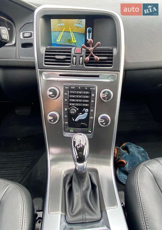 Внедорожник / Кроссовер Volvo XC60 2016 в Ровно фото 14 Внедорожник / Кроссовер Volvo XC60 2016 в Ровно