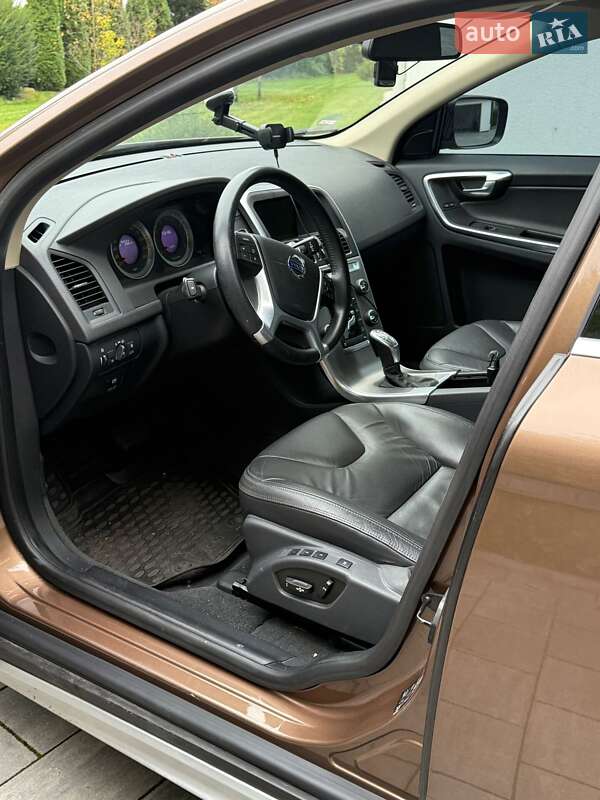 Позашляховик / Кросовер Volvo XC60 2012 в Києві