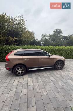 Внедорожник / Кроссовер Volvo XC60 2012 в Киеве