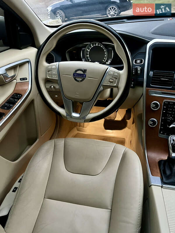 Позашляховик / Кросовер Volvo XC60 2015 в Луцьку фото 25 Позашляховик / Кросовер Volvo XC60 2015 в Луцьку