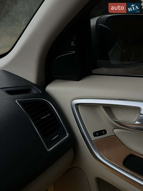 Позашляховик / Кросовер Volvo XC60 2015 в Луцьку фото 50 Позашляховик / Кросовер Volvo XC60 2015 в Луцьку