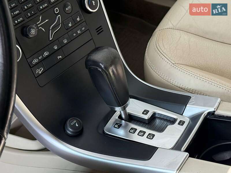 Внедорожник / Кроссовер Volvo XC60 2009 в Одессе фото 13 Внедорожник / Кроссовер Volvo XC60 2009 в Одессе