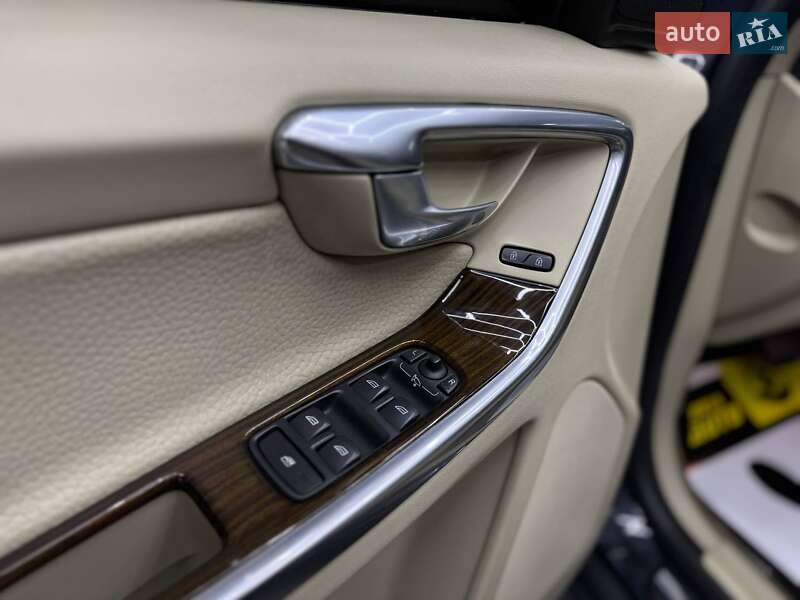 Позашляховик / Кросовер Volvo XC60 2013 в Чернівцях фото 7 Позашляховик / Кросовер Volvo XC60 2013 в Чернівцях