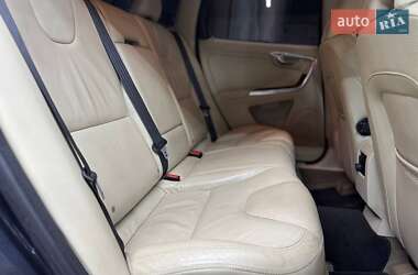 Внедорожник / Кроссовер Volvo XC60 2013 в 