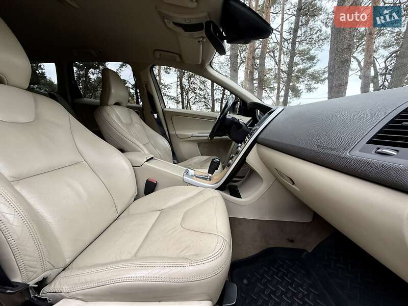 Позашляховик / Кросовер Volvo XC60 2012 в Києві фото 25 Позашляховик / Кросовер Volvo XC60 2012 в Києві