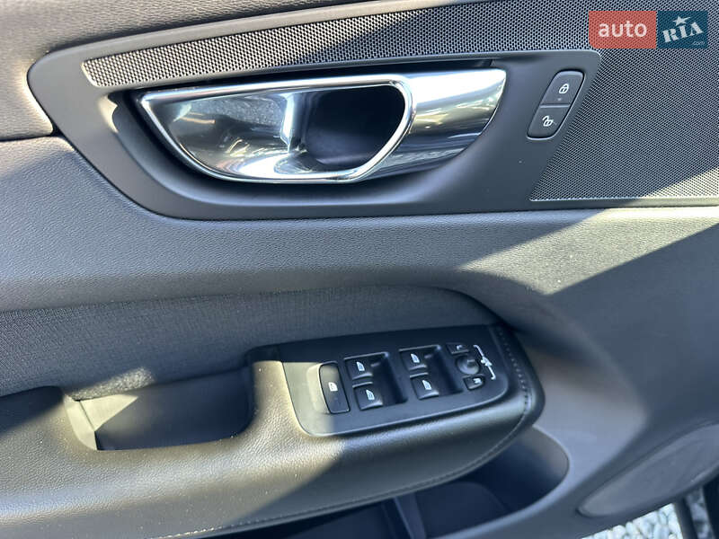 Внедорожник / Кроссовер Volvo XC60 2019 в Ивано-Франковске фото 19 Внедорожник / Кроссовер Volvo XC60 2019 в Ивано-Франковске