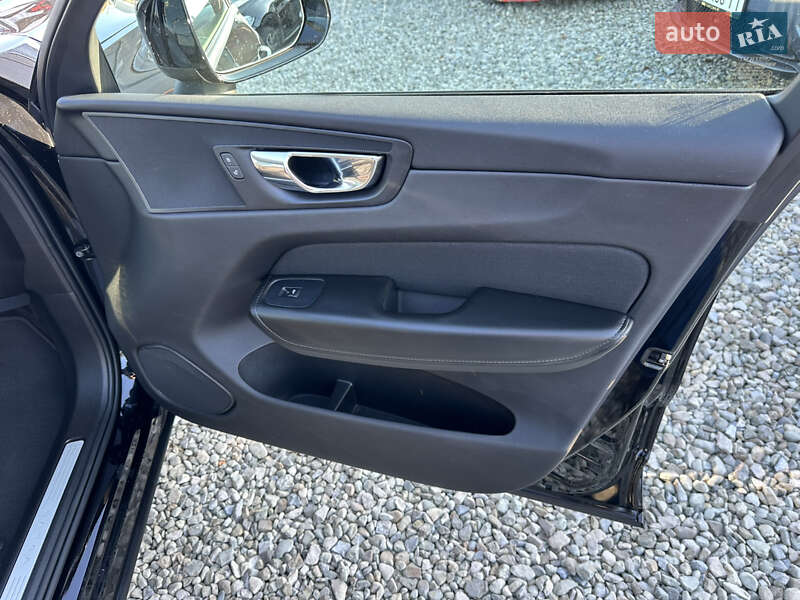 Внедорожник / Кроссовер Volvo XC60 2019 в Ивано-Франковске фото 31 Внедорожник / Кроссовер Volvo XC60 2019 в Ивано-Франковске