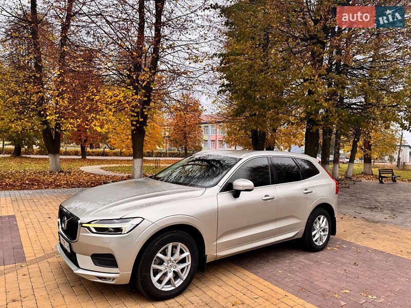 Внедорожник / Кроссовер Volvo XC60 2019 в Киеве