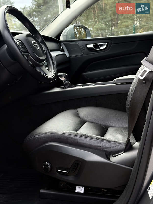 Внедорожник / Кроссовер Volvo XC60 2019 в Львове фото 33 Внедорожник / Кроссовер Volvo XC60 2019 в Львове